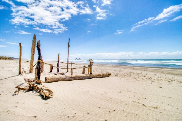 Captain Easy's Retreat Main image